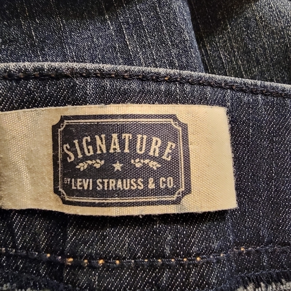 capris - Picture 3 of 7